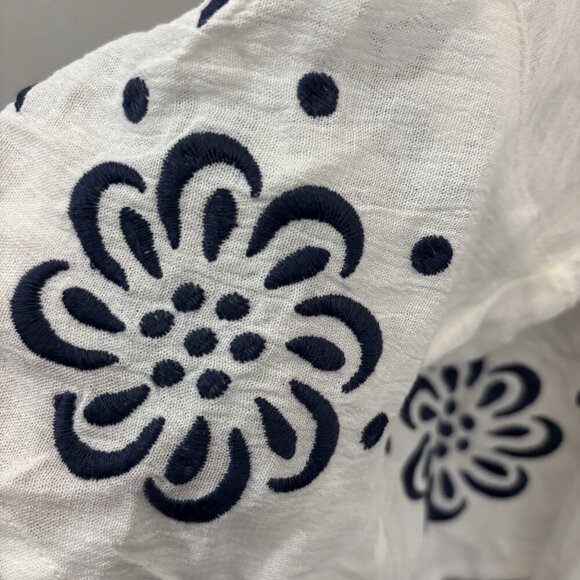 Torrid Gauze Embroidered Off Shoulder Blouse Top Women 3X White/ Blue - Picture 8 of 12